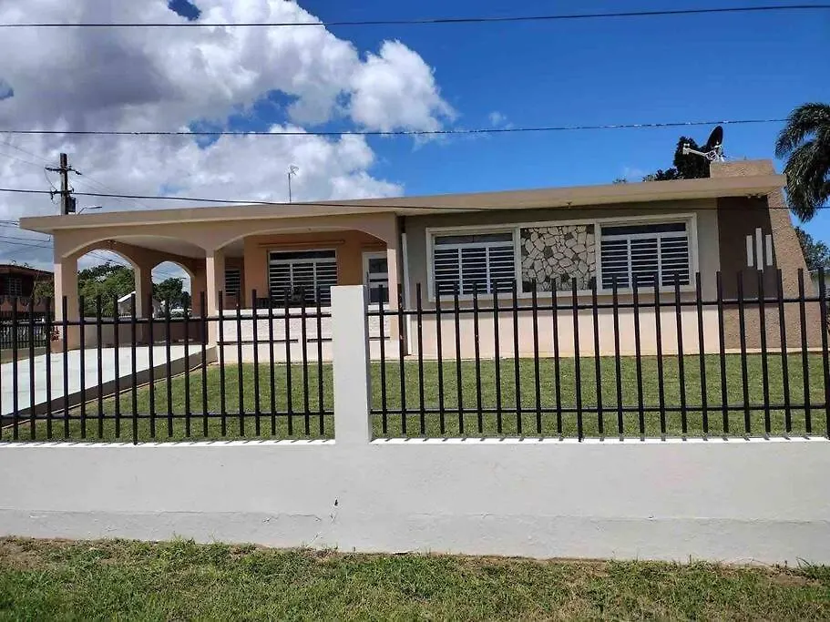 Marie Guest House Camuy