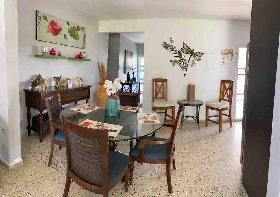 Marie Guest House Camuy